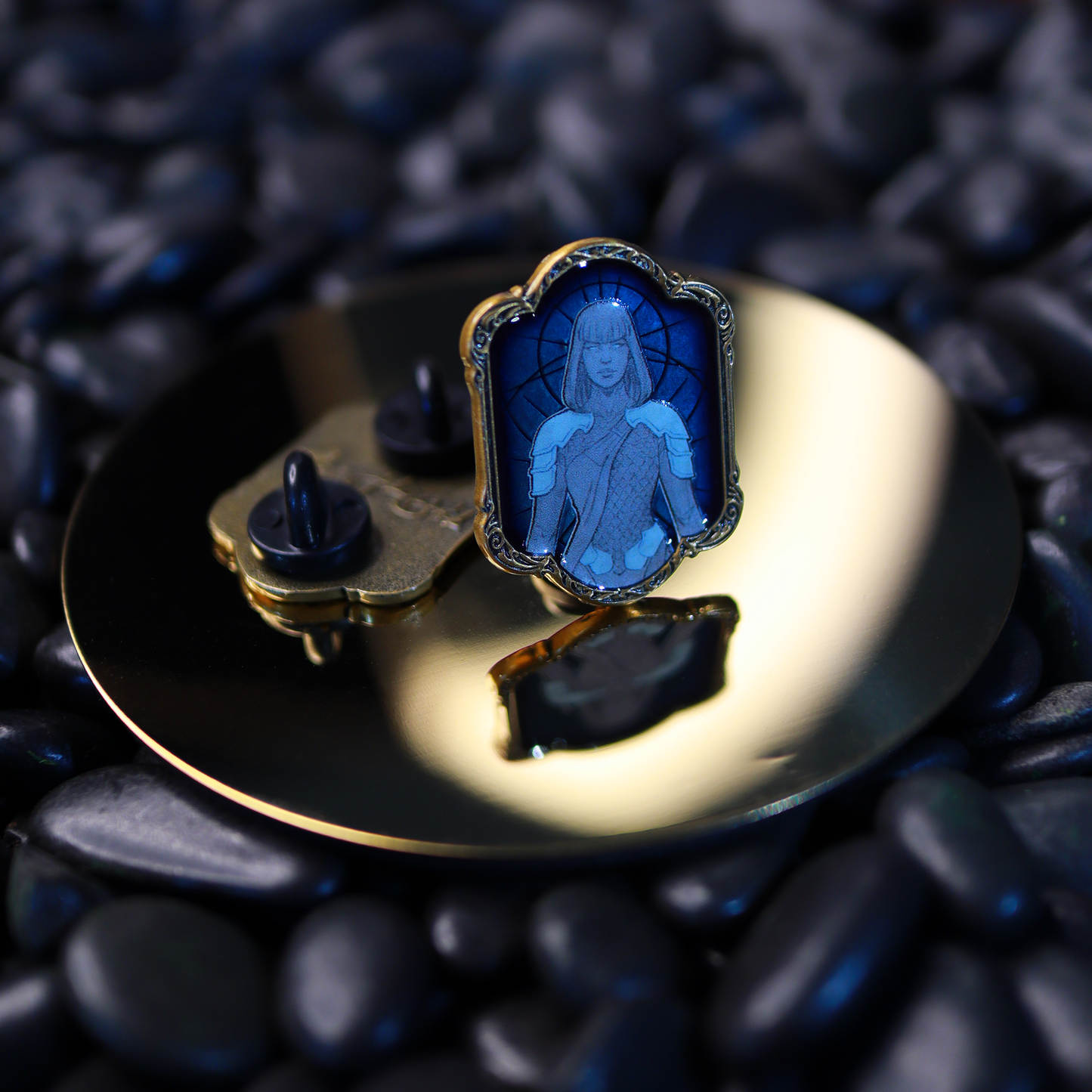 Selûne Enamel Pin