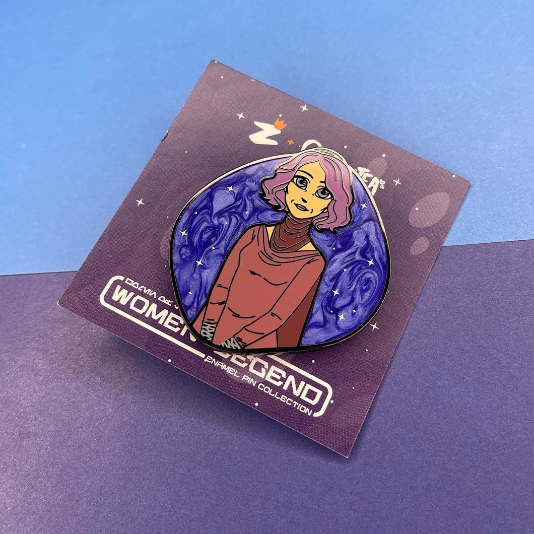 Holdo Enamel Pin